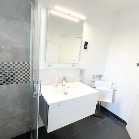 Waldstrasse 8a-c Waldstrasse 8b Stein Daire *