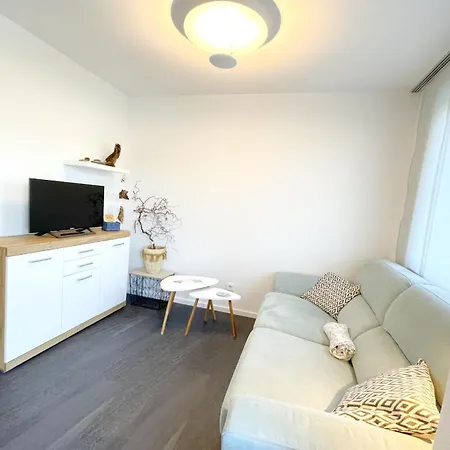 Waldstrasse 8a-c Waldstrasse 8b Stein Uckeritz