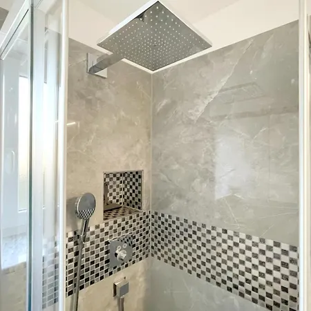 Waldstrasse 8a-c Waldstrasse 8b Stein Daire